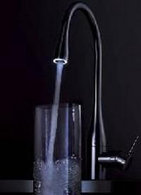 KWC Eve køkkenarmatur i rustfrit stål med lys